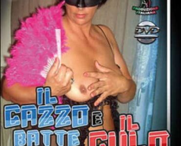 Il cazzo batte e il culo duole CentoXCento Streaming : Scena 1: La signora negoziante empolese viene scopata da Alex. Scena 2: Alla giovane pisana piace prenderlo nel culo ... ( PORNO-HD-STREAMING - Film Porno Italiani Streaming ) .... (CXD01081)
