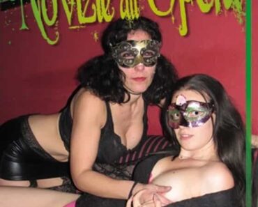 Novizie all'opera CentoXCento Streaming : Alessandra e Erika sono 2 amiche di Milano, compagne di festicciole.. oggi la festa gliela fanno Alex e i suoi amici, la più giovane delle 2 è davvero una maiala incredibile ... ( PORNO-HD-STREAMING - Film Porno Italiani Streaming - PornoHDStreaming , CentoXCento VOD, Video Porno Gratis, Porno Streaming , DVD Porno ) .... (CXD01125)