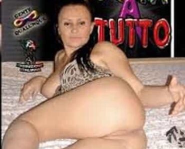 Disposta a Tutto CentoXCento Streaming : Marina e Nicole lavorano in sex shop, e vogliono giocare con i nostri amici della centoXcento, le due ragazze si divertiranno molto ... ( PORNO-HD-STREAMING - Film Porno Italiani Streaming - PornoHDStreaming , CentoXCento VOD, Video Porno Gratis, Porno Streaming , DVD Porno , Porno Download , TV per Adulti Streaming ) ... (CXD01000)