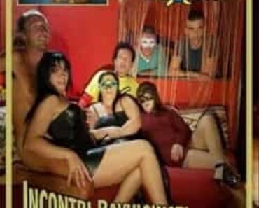 Incontri ravvicinati del terzo cazzo CentoXCento Streaming : CentoXCento Party Milanese! Partecipa Romina, greca 38enne golosissima di olive Italiane... magari con un cazzo in mezzo! C'è la super Floriana! Ancora affetta dall sua malattia contagiosa... la puttanite. Poi incredibile... al Palco Rosso abbiamo trovato una ninfomane di Crema, la signora Veneranda! Queste sono le milf che trovate nei club... quelle che non finirebbero mai di farsi sborrare in faccia ... ( PORNO-HD-STREAMING - Film Porno Italiani Streaming - PornoHDStreaming , Cento X Cento VOD, Video Porno Gratis, DVD Porno , Porno Download , TV per Adulti )  ... (CXD01424)