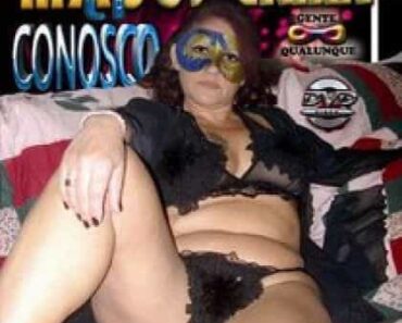Mascherina ti Conosco CentoXCento Streaming : Lina, cacciata dai genitori per essersi scopata tutta Palermo, ritrova la sorella dopo 3 anni per condividere la loro passione, il cazzo ... ( PORNO-HD-STREAMING - Film Porno Italiani Streaming - PornoHDStreaming , Cento X Cento VOD, Video Porno Gratis, DVD Porno , Porno Download , TV per Adulti )  ... (CXD01049)